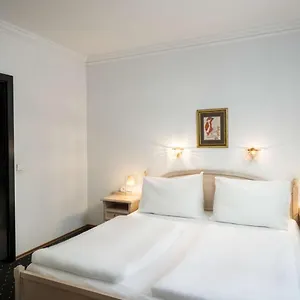 https://arkadenhof.vienna-besthotels.com